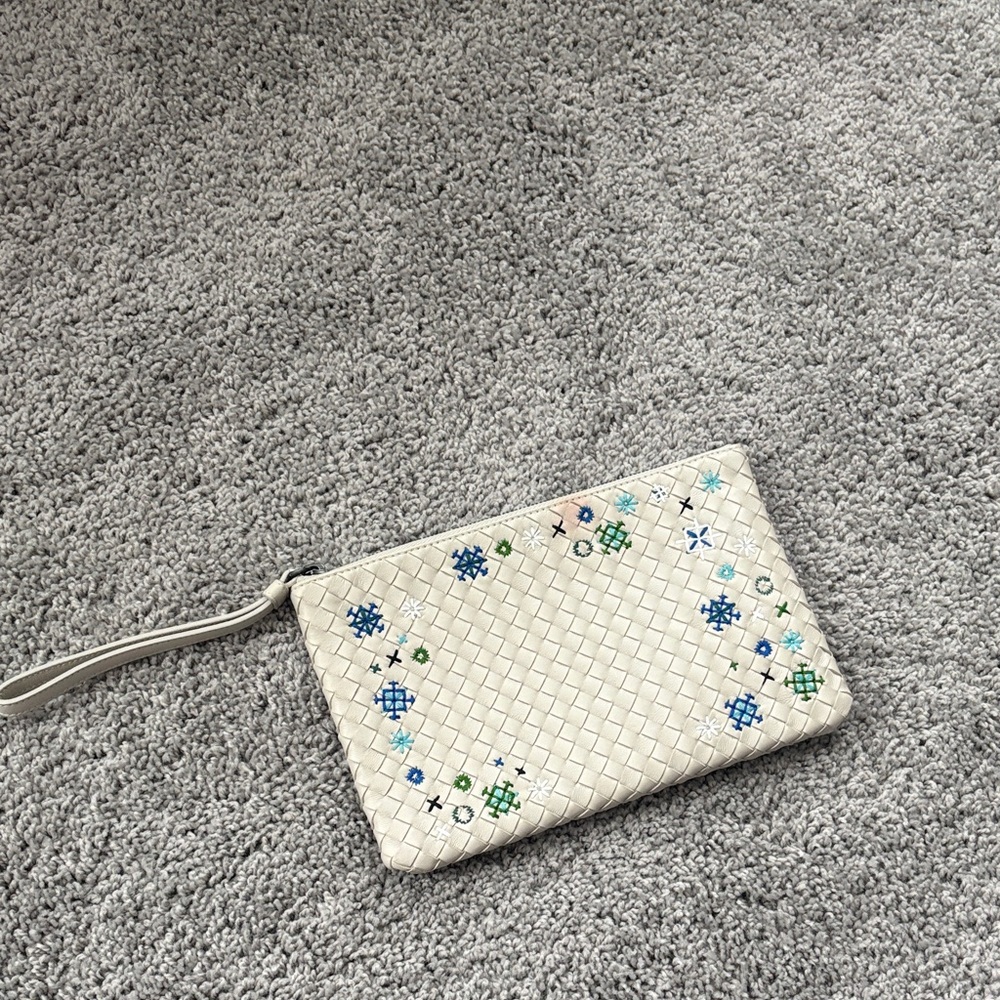 Bottega Veneta clutch with Accents